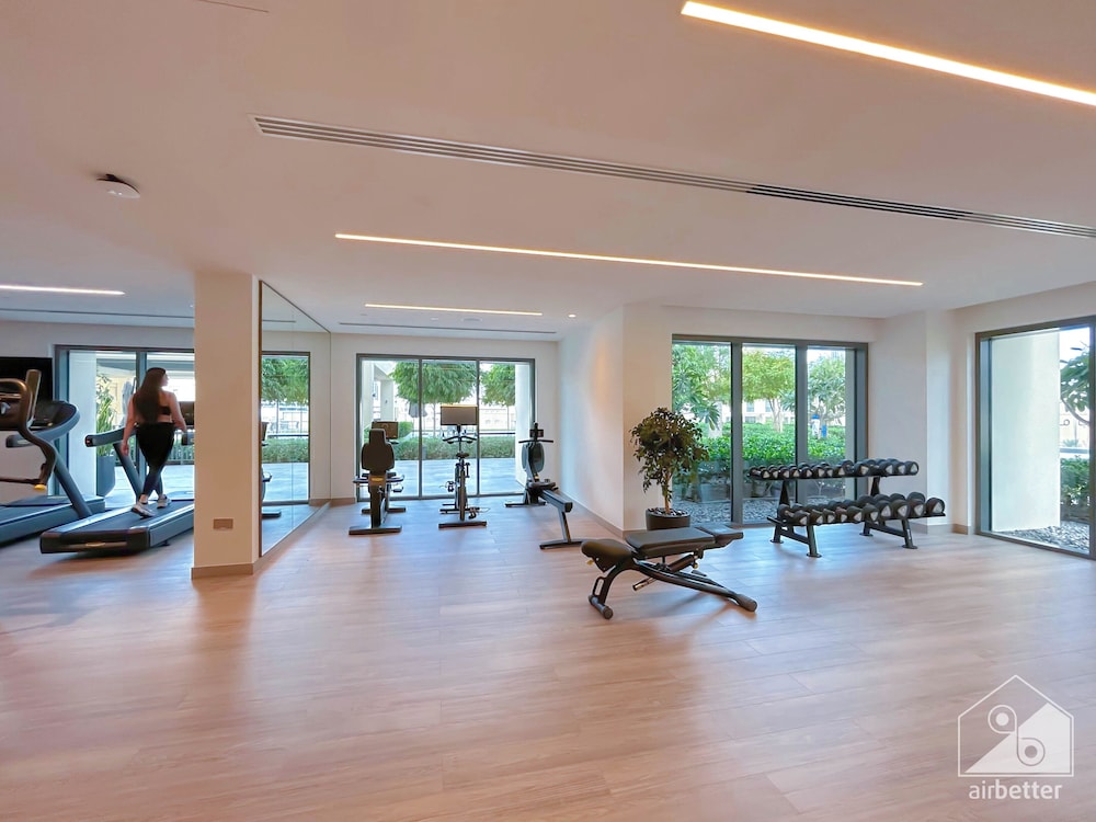 Luxurious Burj Royale One-bedroom & City Views