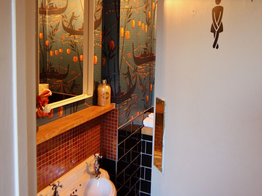 The Mousetrap Inn view 5