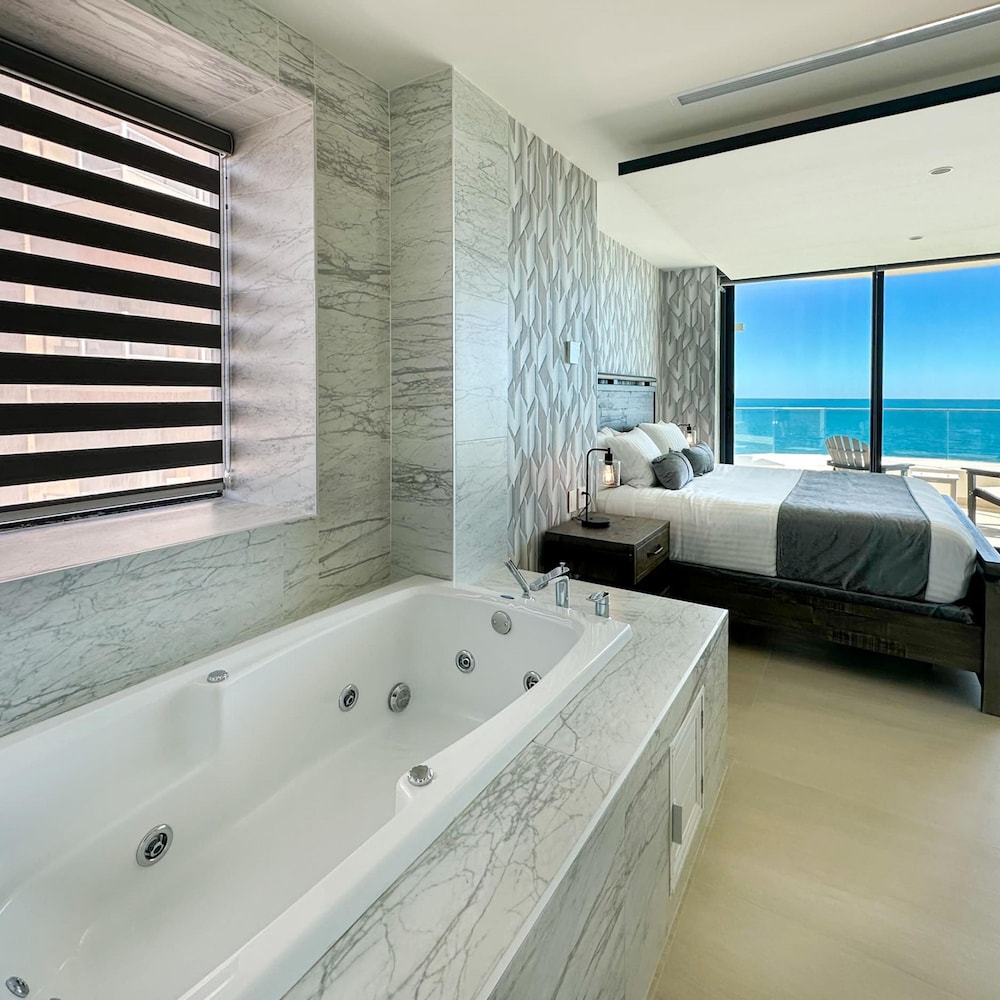 Brand New 6 Bedroom Penthouse