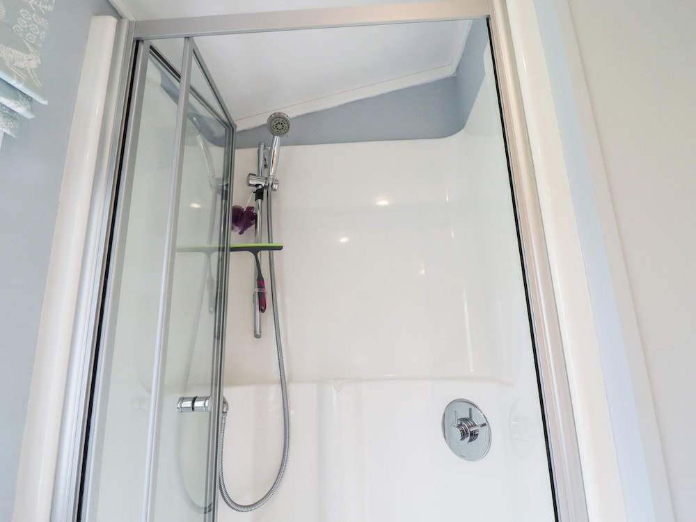 Bowland Lakes Leisure Village Lodge 16