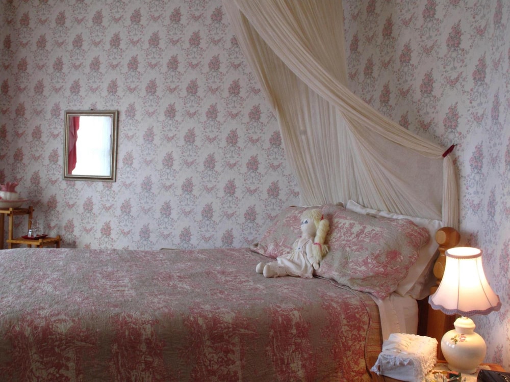 The Nelson House Bed & Breakfast