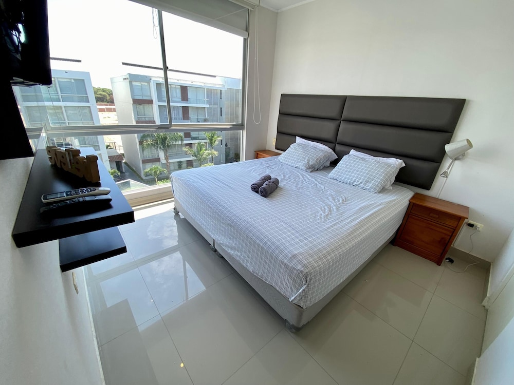 Apartment with Pool, Gym & A/C (507)