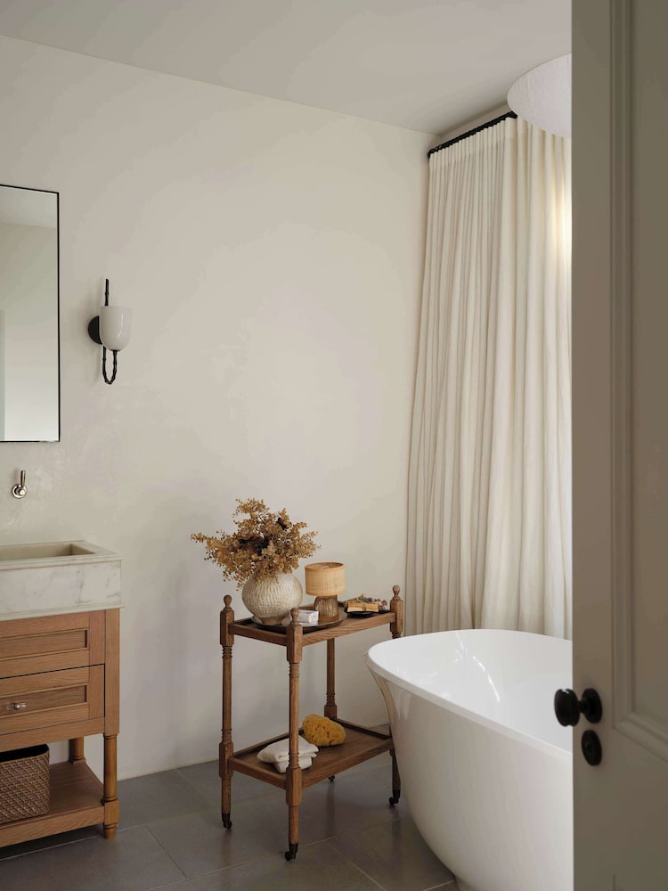 A Nomadic Abode - Luxury Boutique Retreat