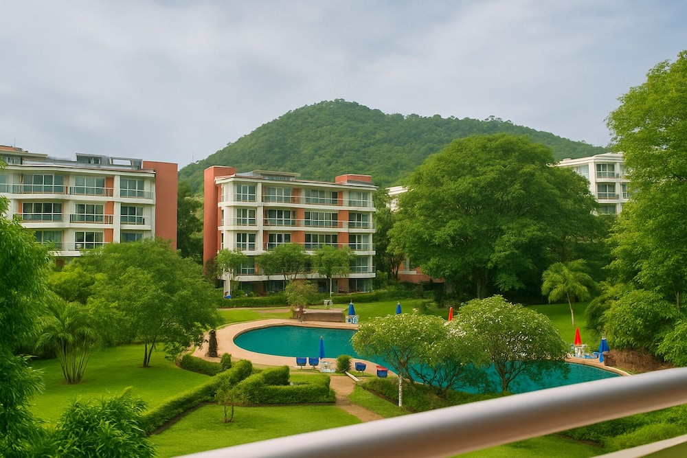 5 Star Resort - Patong Beach - 65m²-olympic Size Swimming Pool, Gym, Spa, Tennis