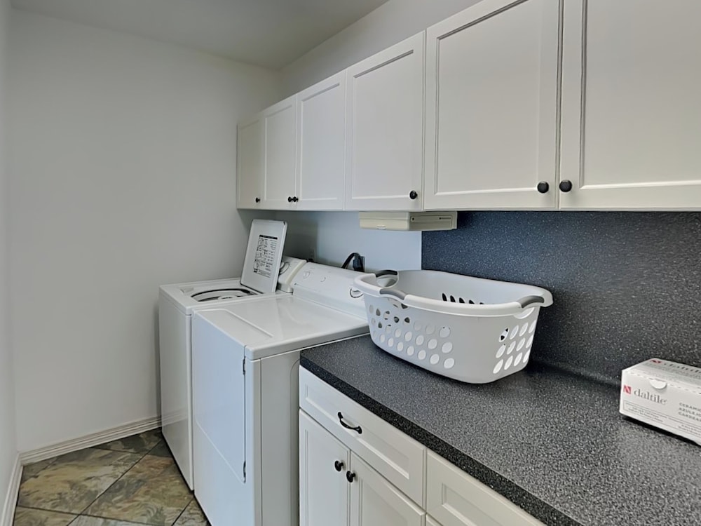 Casa de Reyes by Ryson Vacation Rentals