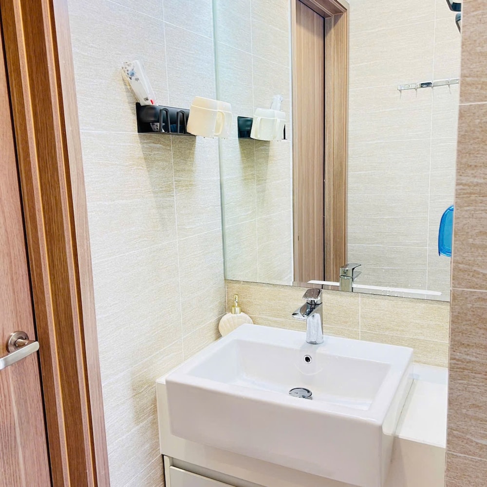 Vinhomes Ocean Park Apartment Ha Noi - 20 October Homestay