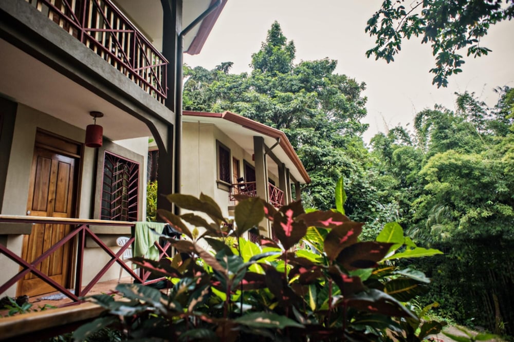Eco-condo Serviced Apartments in Quepos w Pool Wildlife Visits view 2