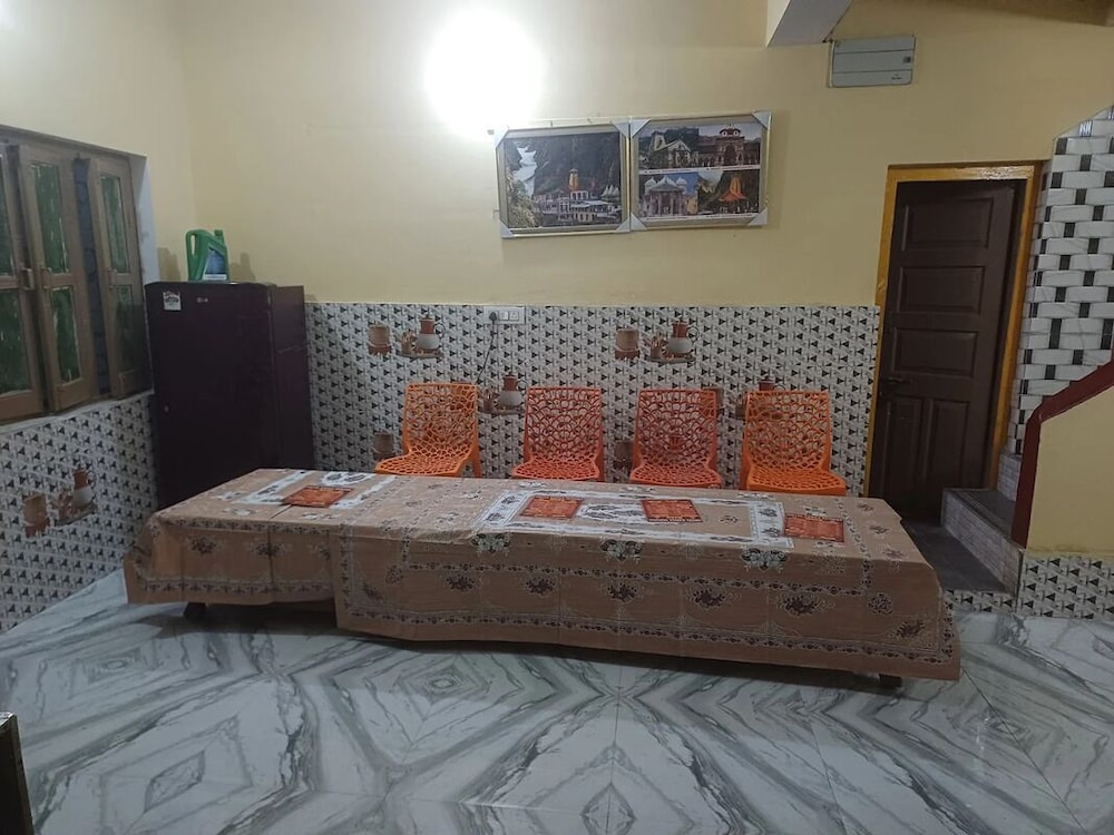 Hotel Ganga shree