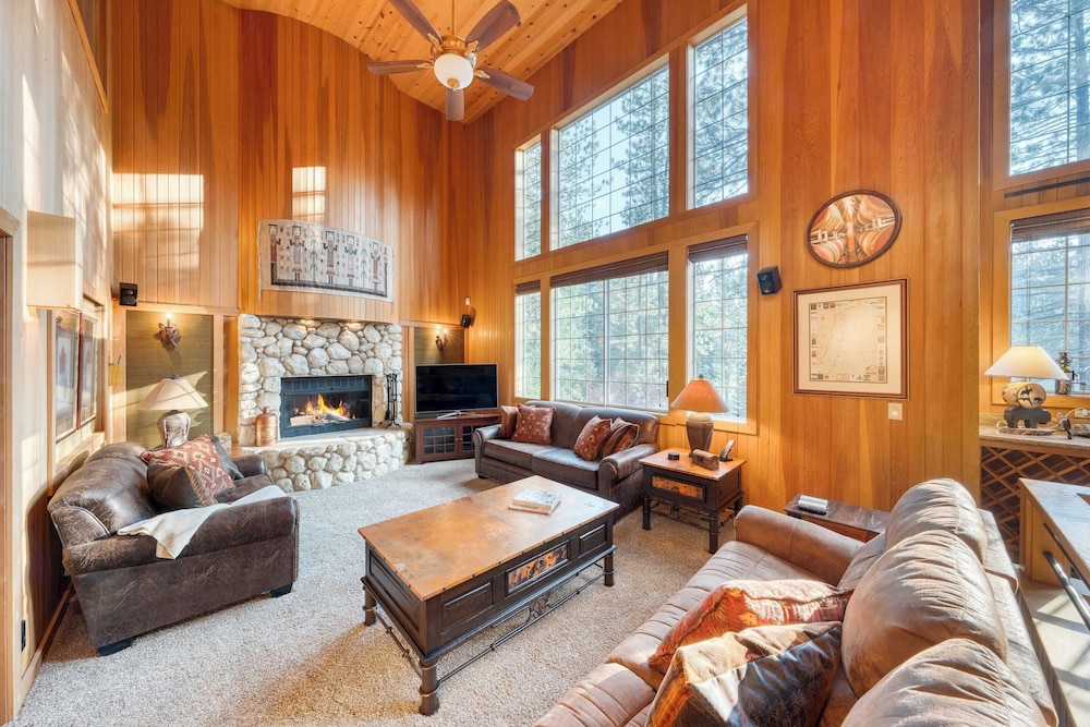 Northstar Haven Cozy-chic Retreat Near Lake Tahoe & Downtown Truckee