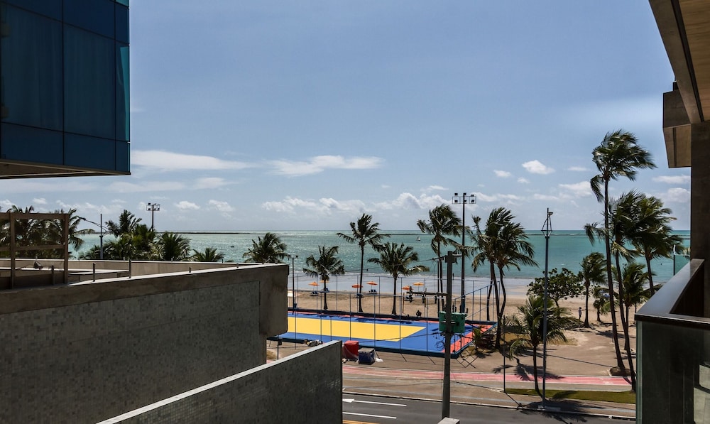NWTs - Estúdios com Vista Lateral Mar
