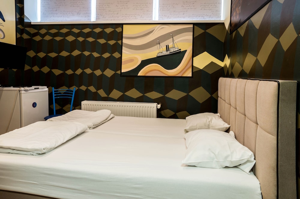 Aqua Hostel