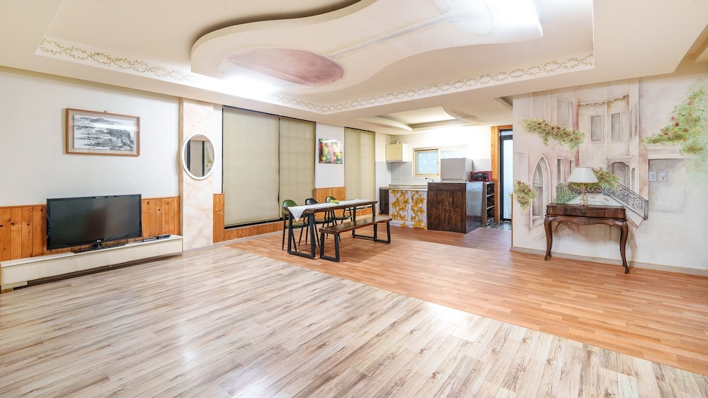 Gyeongju Clearmorning Petfriendlypension