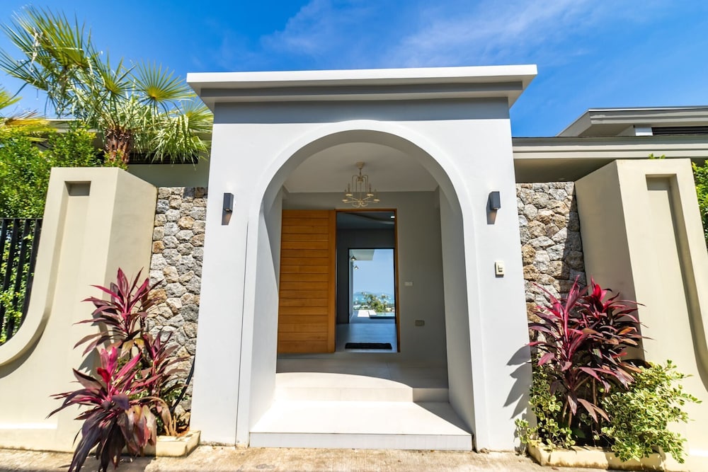 The Salin Seaview Villas