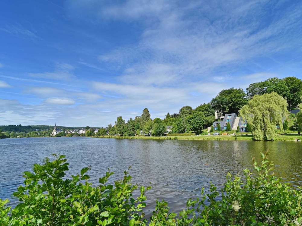 Comfortable, Renovated House With a Microwave, Near Vielsalm