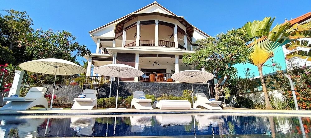 Villa Lilly