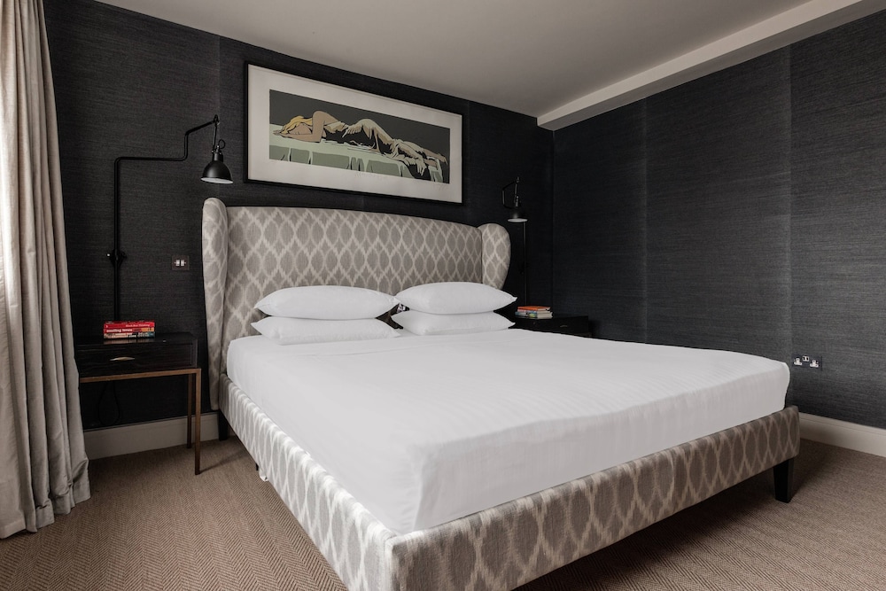 Arundel Gardens by Onefinestay