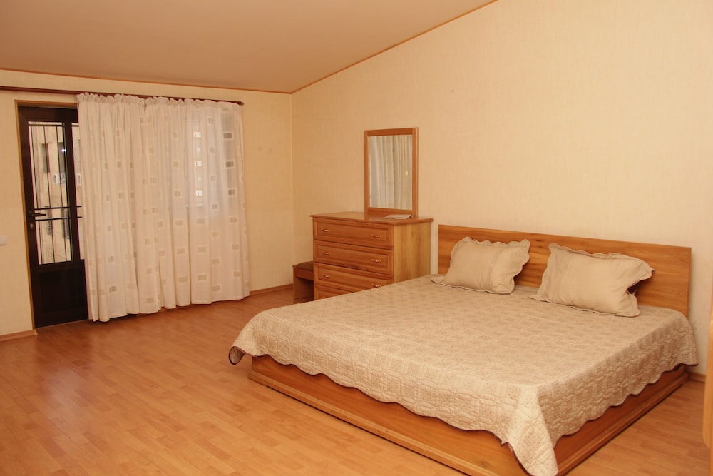 Rafael Hostel