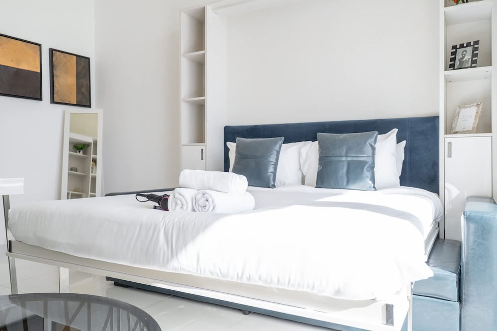 Relaxing and Gorgeous Studio in Miraclz by Danube