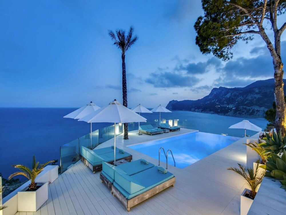 Beautiful Villa With Leisure Activities