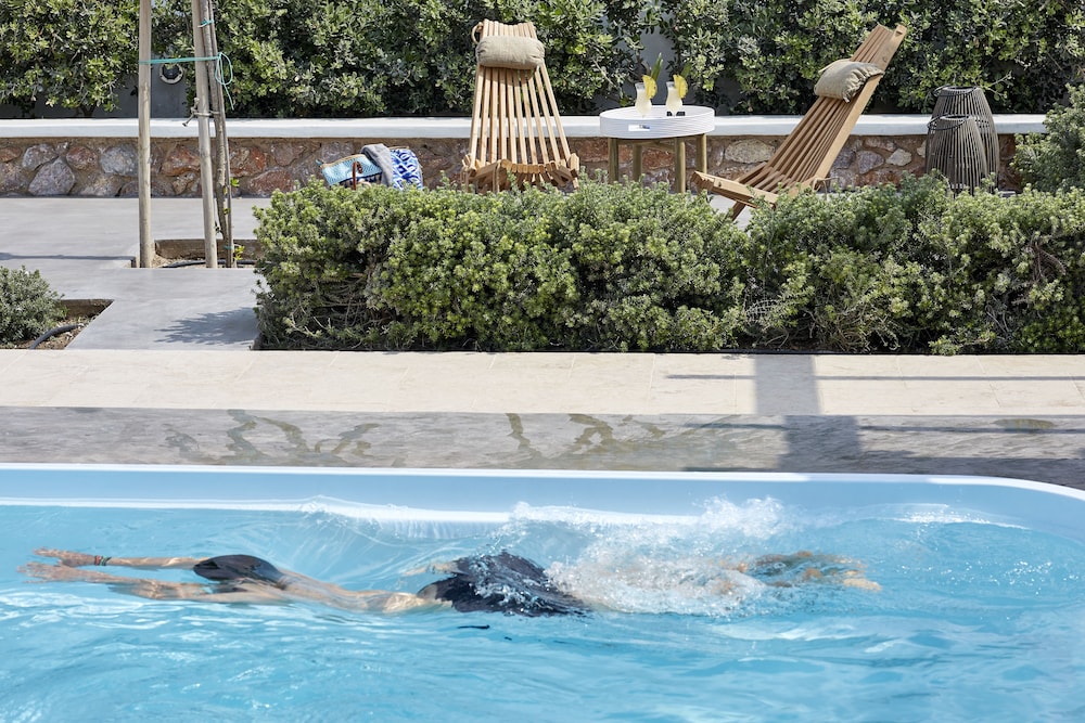 Almyriki Beach Villa