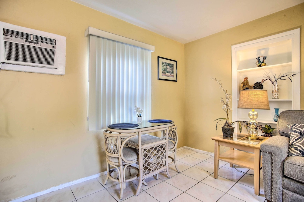 1 Mi to Oceanfront Fun: Pompano Beach Retreat!