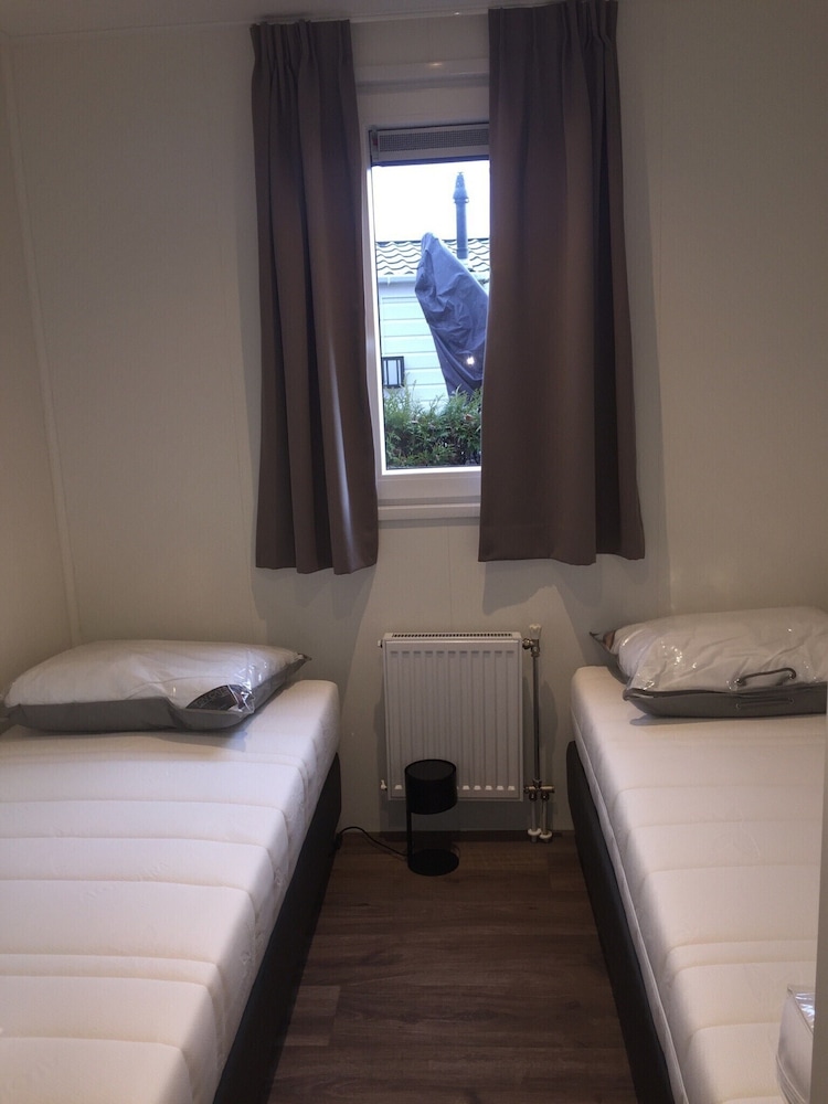 Nice Chalet With Dishwasher in a Holiday Park