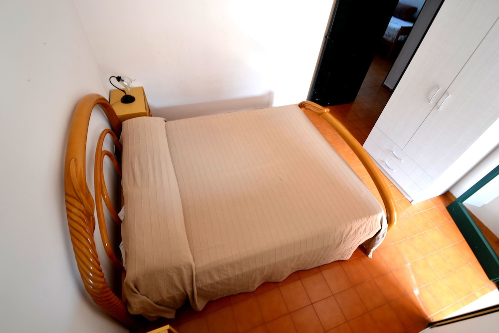 Comfortable Three-room Villa Located in Torre Dell'orso on the Ground Floor view 3