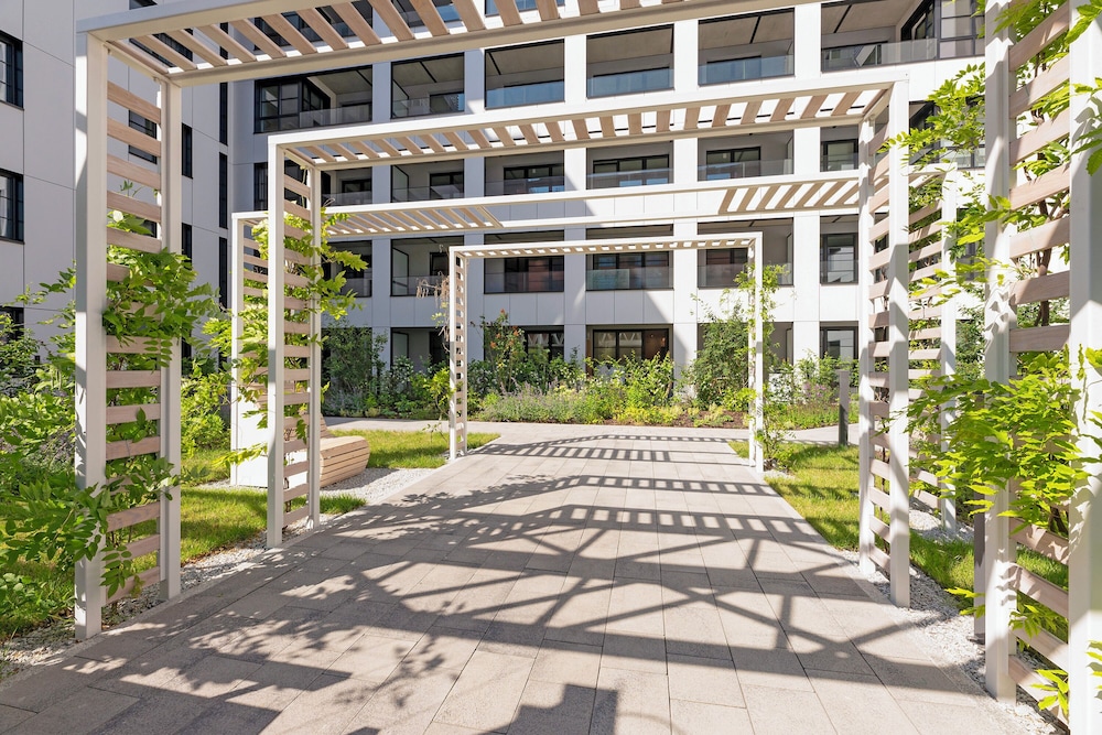 Doki Living & Foodhall by Downtown Apartments