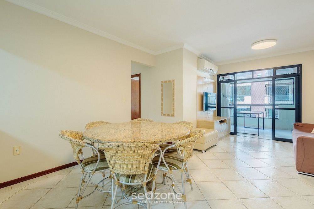 Apt w Balcony nd Barbecue in Seaside Condom Uar301