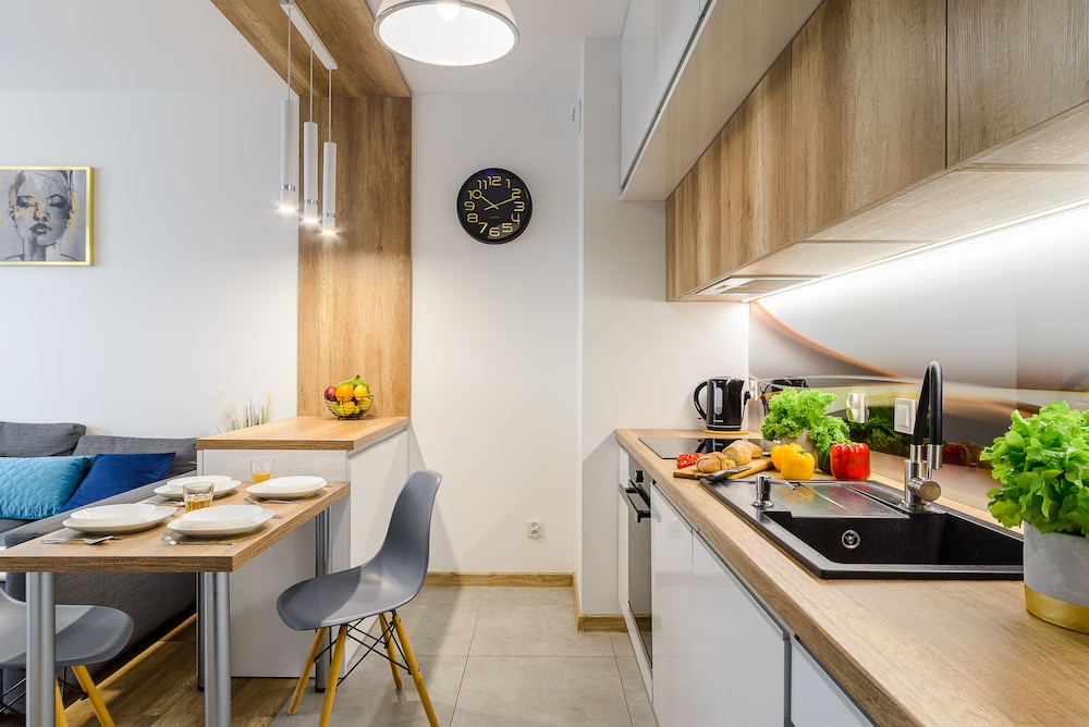 Lumina stylish 3-room apart with balcony view 5