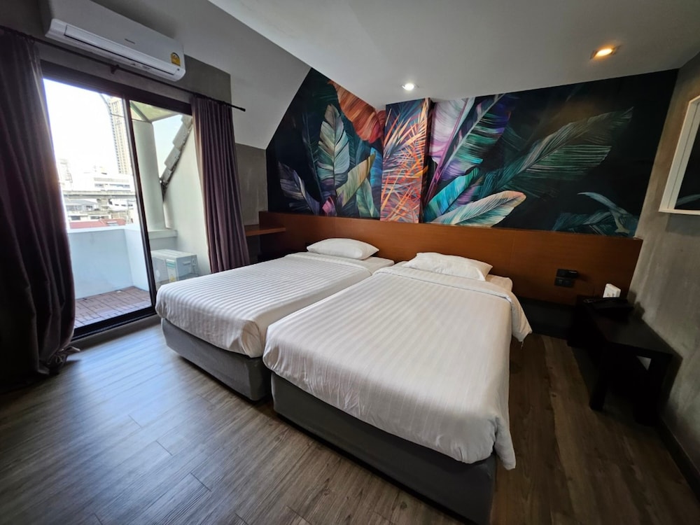 White Palace Bangkok 43