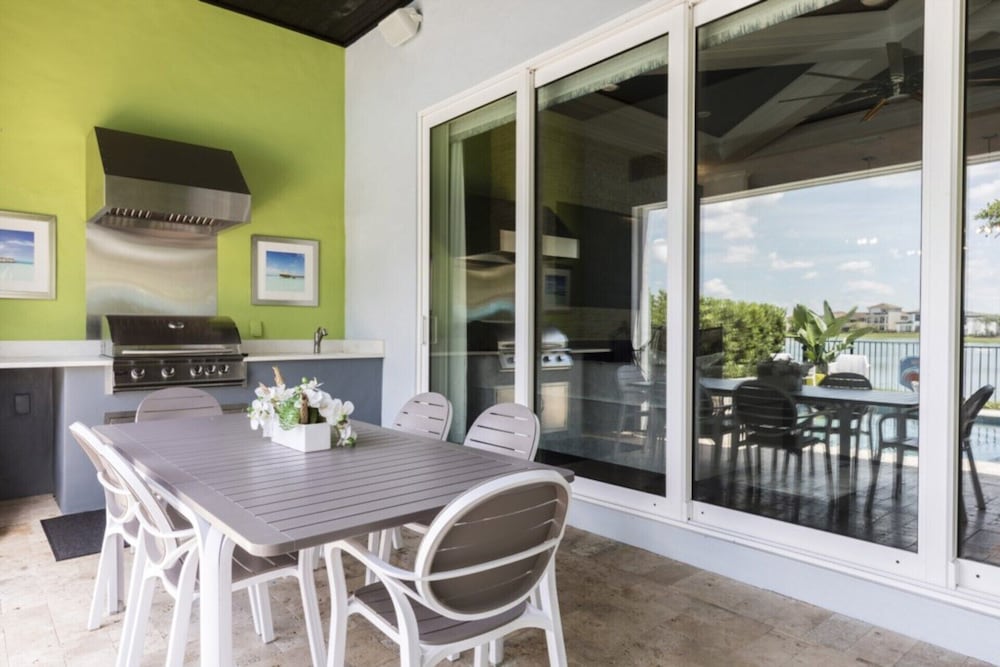 Beautiful Villa With Private Pool, Close to Disney, Orlando Villa 2947 - Image 4