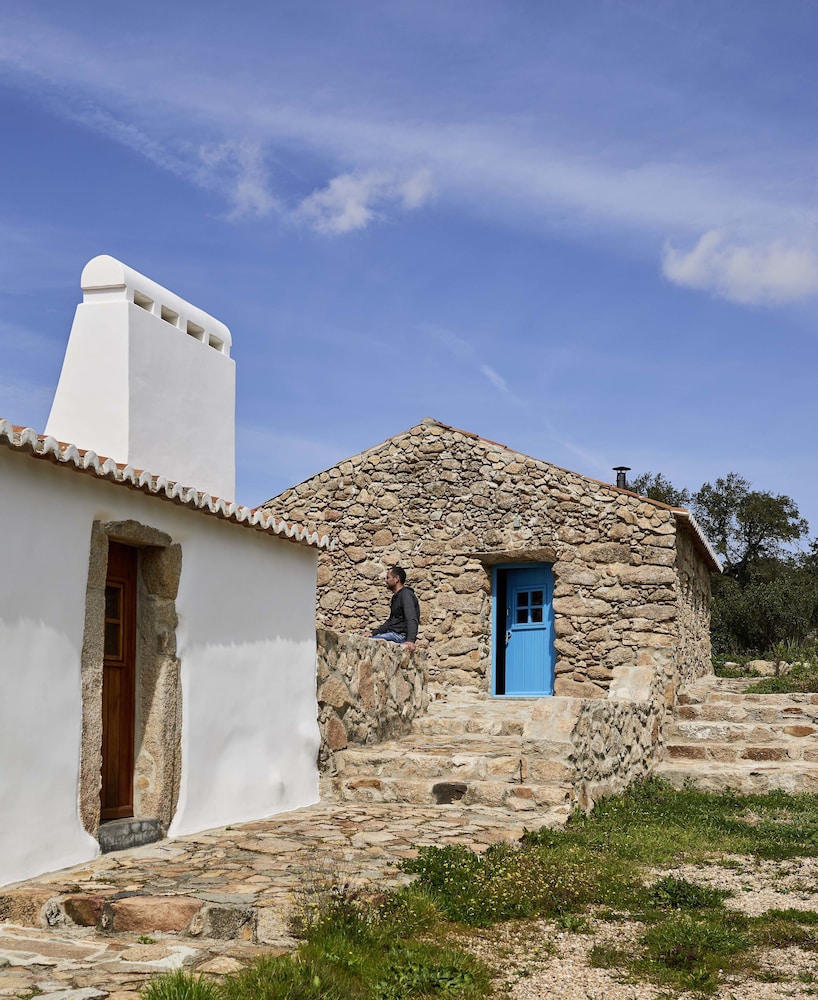 Casas Caiadas Boutique Home