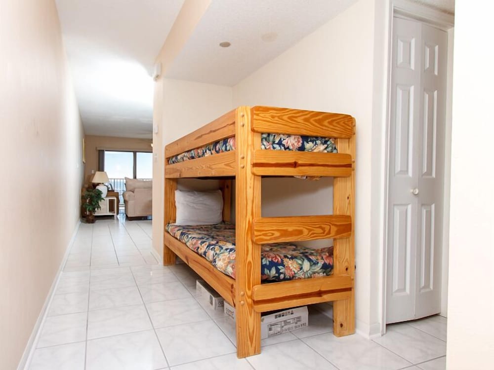 Emerald Twrs West 3003 by Brooks and Shorey Resorts