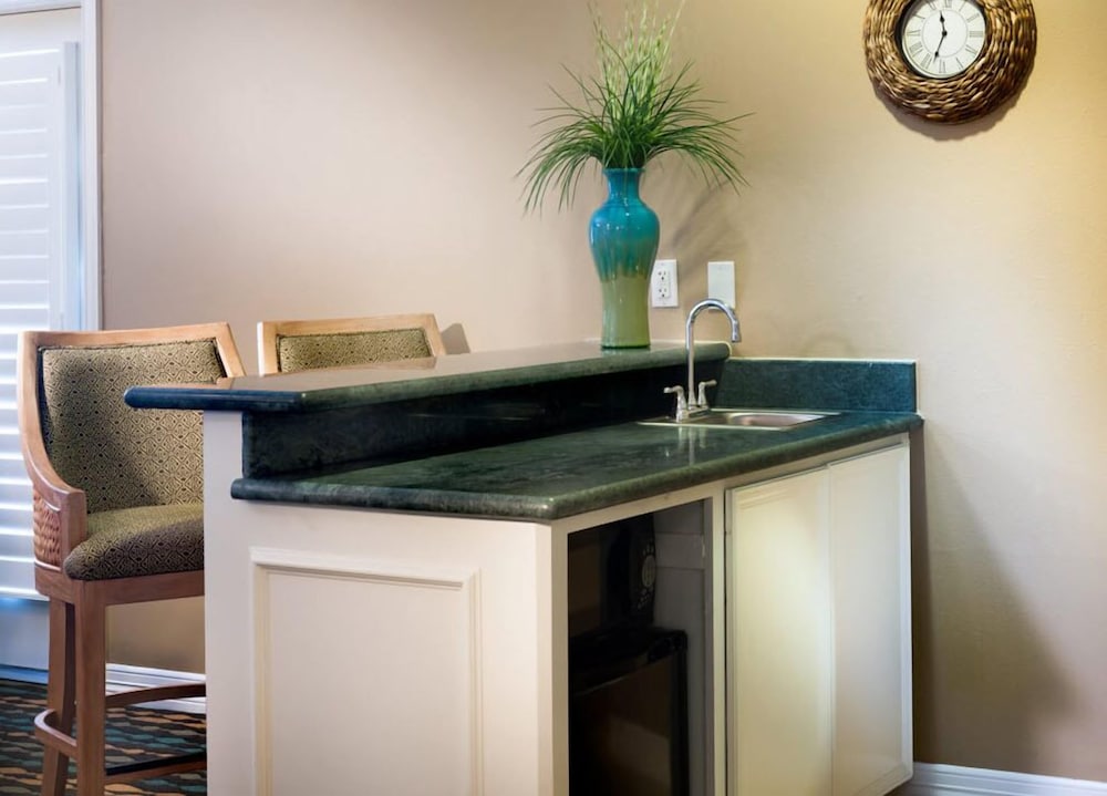 Orlando Vacations - Kemah Boardwalk Inn - Property Image 11