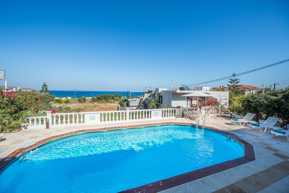 Rouladina Apt 6 in Stalos view 3