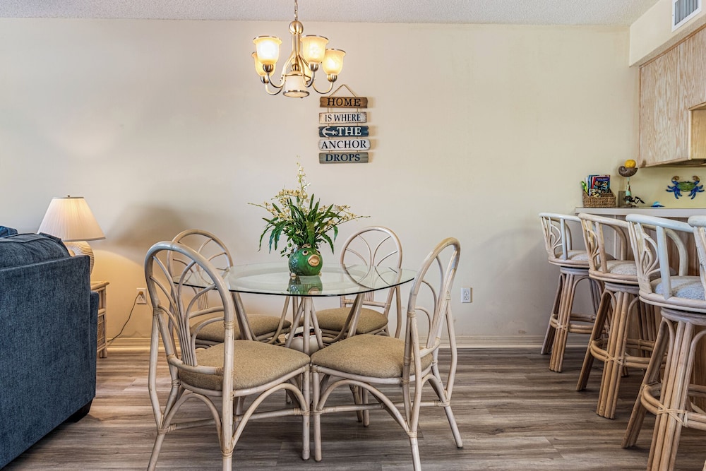 Salty Dog by Southern Vacation Rentals