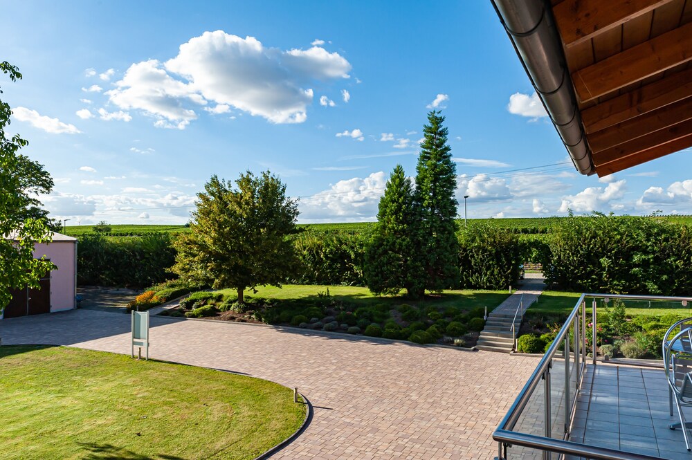 Landgut Schill view 5