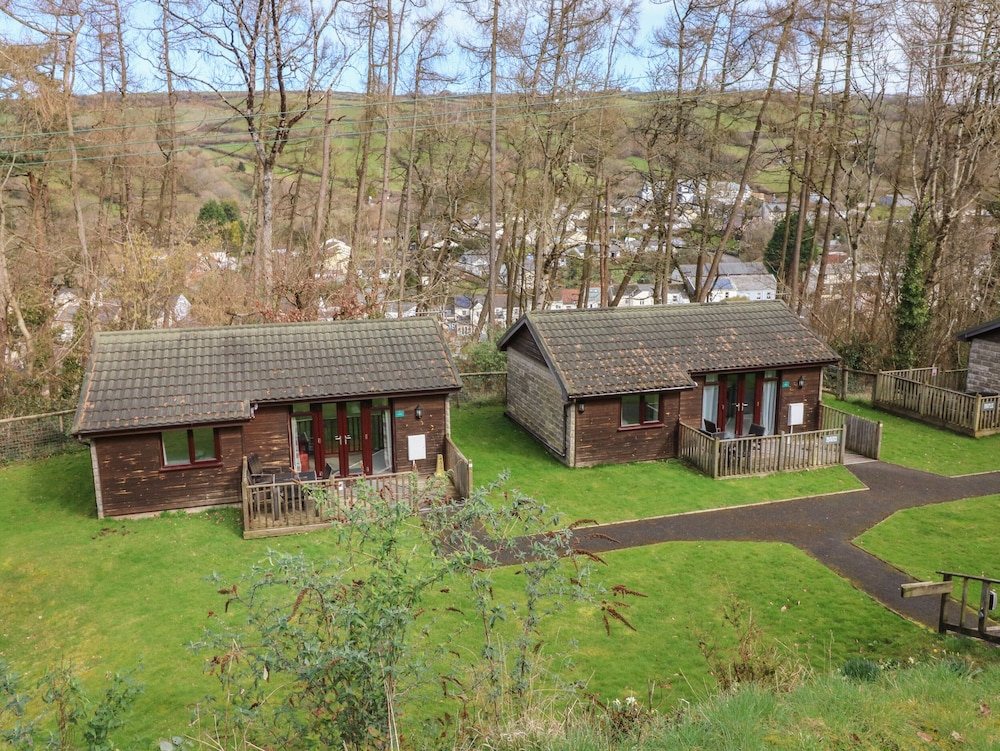 Chalet Log Cabin C9