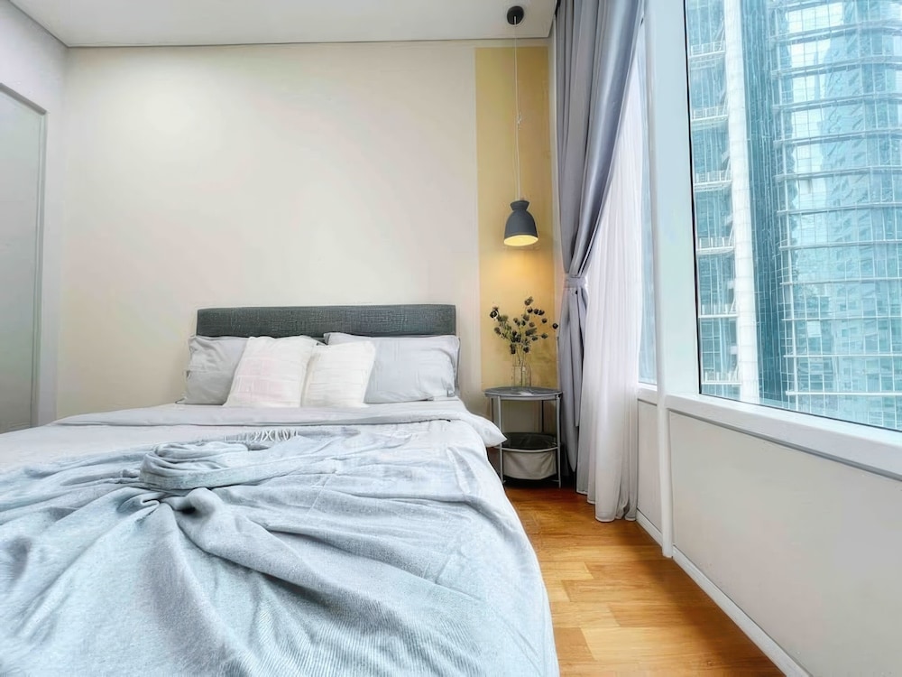 Staycation Sky Suites