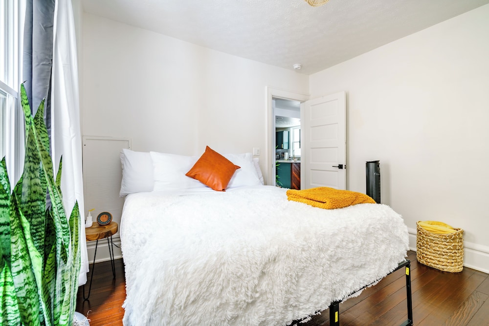 Jungle House Boutique Suites – Short North & Convention Center