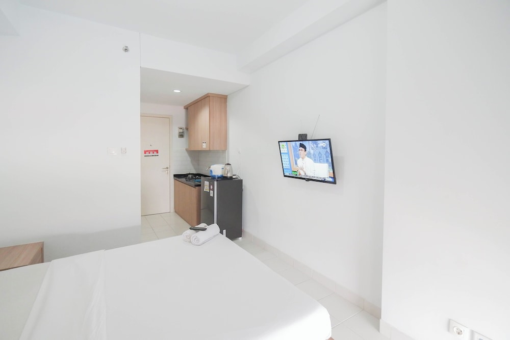 Studio Patraland Urbano Apartment