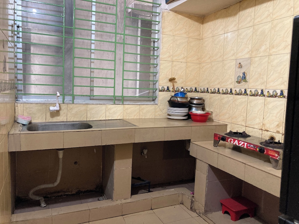 Mohammadia Restaurant & Guest House