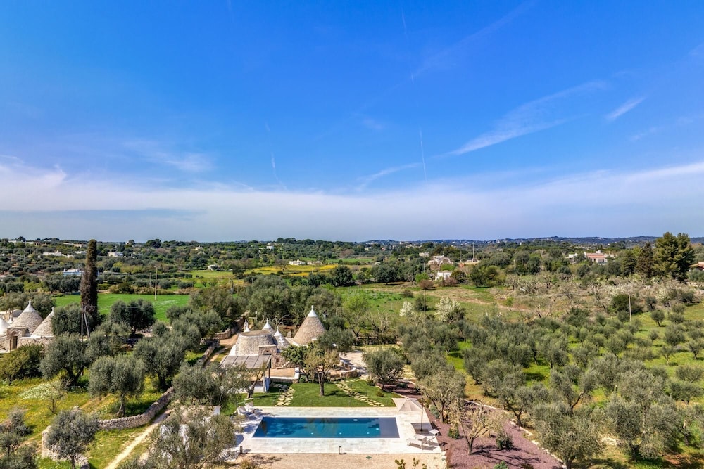 Trullo La Sacchina in Ostuni view 5