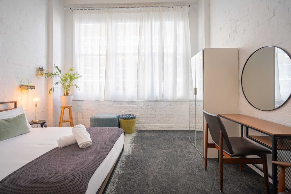 Kozyguru | Chic Studios | Oasis In The Heart Of Darlinghurst