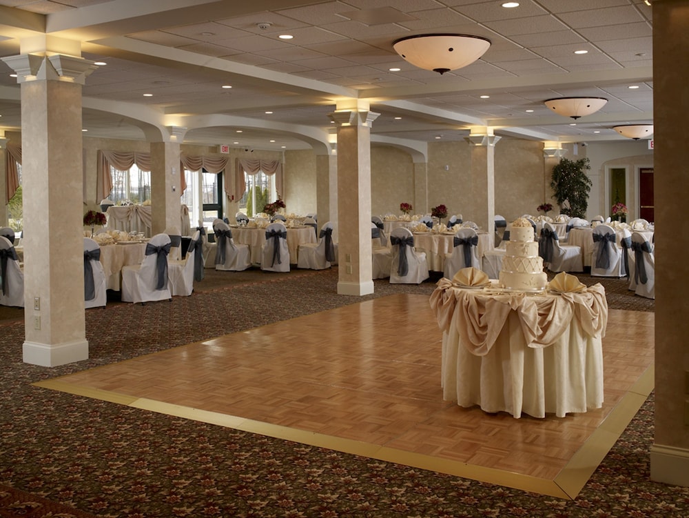 Atkinson Resort & Country Club