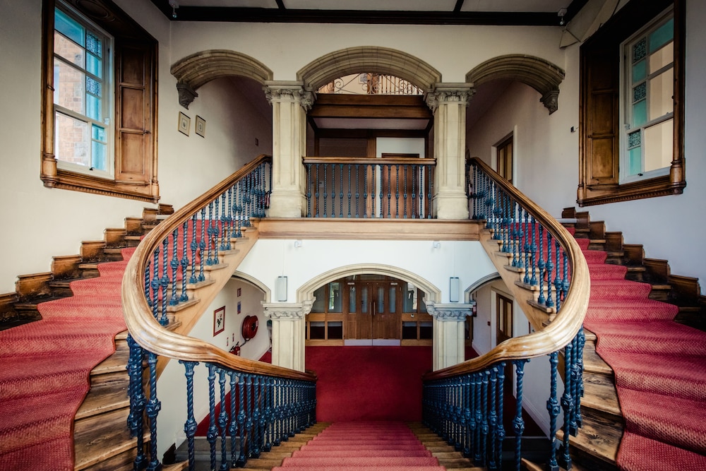 DCU Rooms at All Hallows College - Hostel