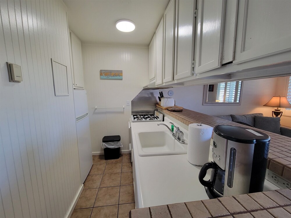 1 Bed Beach Bungalow #130 1 Bedroom Condo by RedAwning