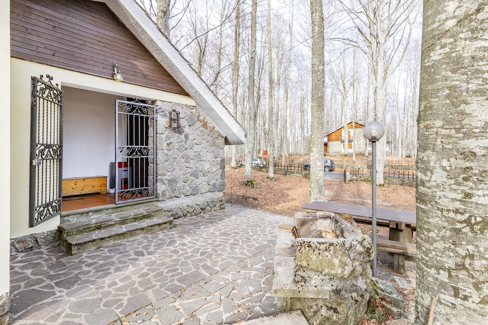 Family Chalet In Monte Amiata view 2