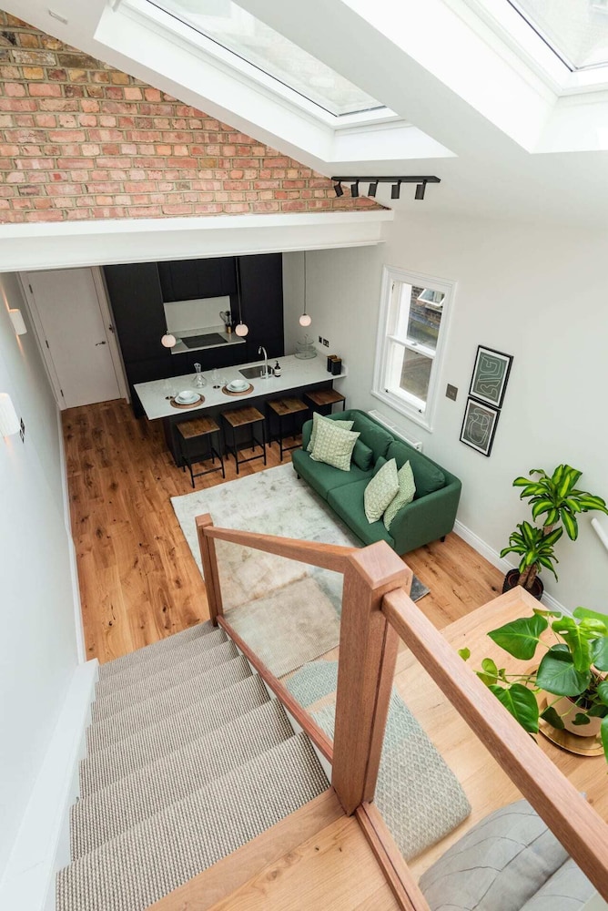 Lillie Road Residence B